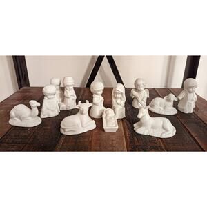 Nativity Set - Christmas Decor